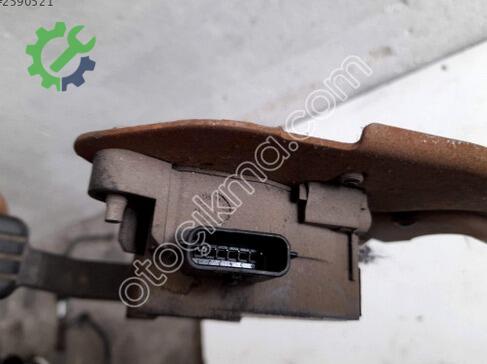 Dacia Dokker Pedal çıkma parça