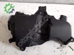 DACİA DOKKER 1.5 DCİ MOTOR ÜST KAPAĞI