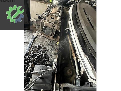 Dacia Dokker Ön Cam Izgarası çıkma parça