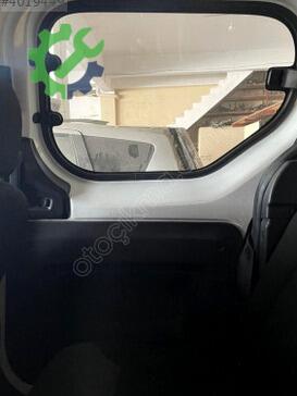 Dacia Dokker Sağ Arka Kapı çıkma parça