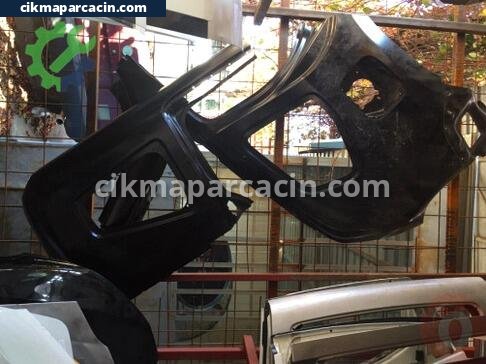 Dacia Duster Sağ Arka Çamurluk çıkma parça