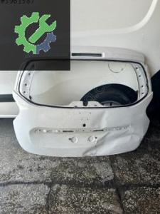 Dacia duster bagaj kapağı