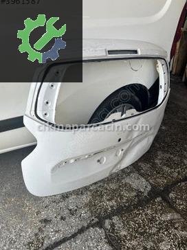 Dacia Duster Bagaj Kapağı çıkma parça
