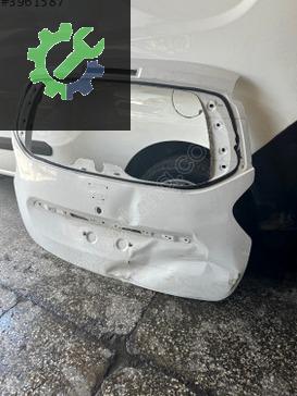 Dacia Duster Bagaj Kapağı çıkma parça