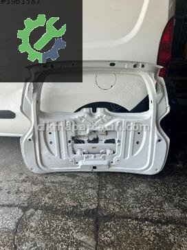 Dacia Duster Bagaj Kapağı çıkma parça