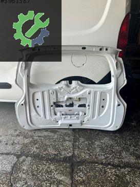 Dacia Duster Bagaj Kapağı çıkma parça
