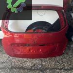Dacia duster bagaj kapağı