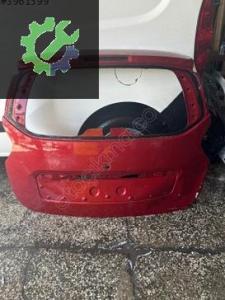 Dacia duster bagaj kapağı