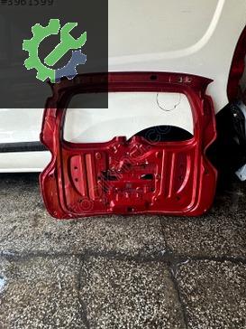 Dacia Duster Bagaj Kapağı çıkma parça