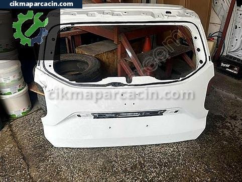Dacia Duster Bagaj Kapağı çıkma parça