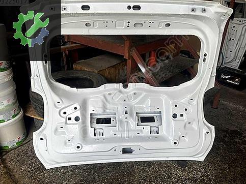 Dacia Duster Bagaj Kapağı çıkma parça