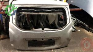 DACİA DUSTER BAGAJ KAPAĞI VE TÜM ÇIKMA ORJİNAL PARÇALAR