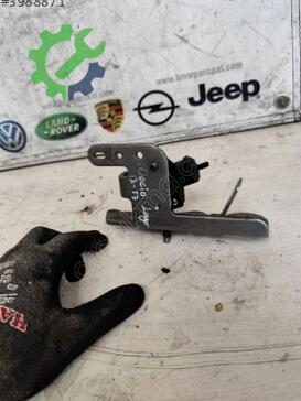 Dacia Duster Motor Braketi çıkma parça