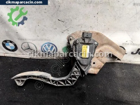 Dacia Duster Pedal çıkma parça