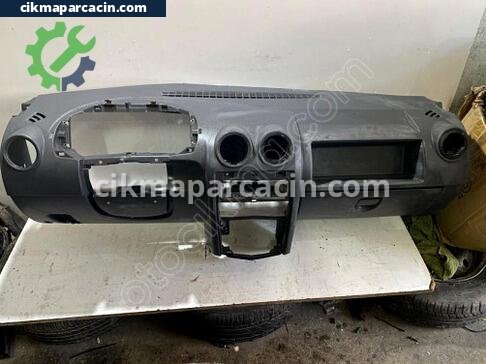 Dacia Duster Torpido çıkma parça