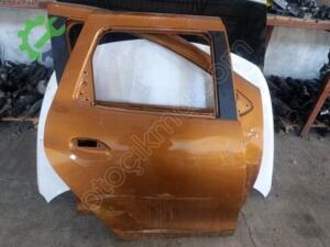 Dacia Duster sağ arka kapı