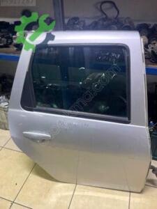 Çıkma Orijinal Sağ Arka Kapı Dacia Sandero