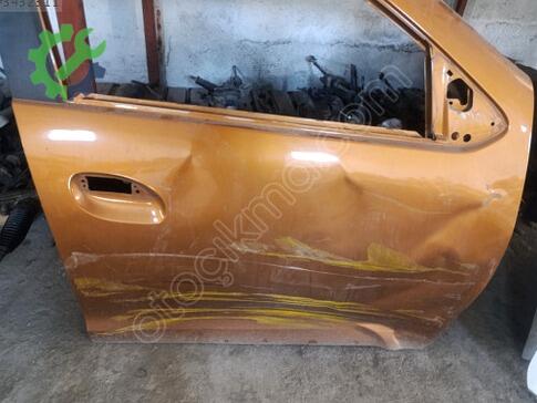 Dacia Duster Sağ Ön Kapı çıkma parça