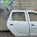Dacia duster sağ ön kapı