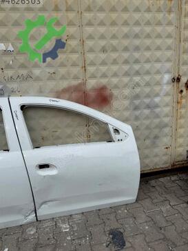 Dacia Duster Sağ Ön Kapı çıkma parça
