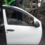 Dacia Duster Sağ Ön Kapı Çıkma