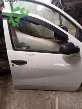 Dacia Duster Sağ Ön Kapı çıkma parça