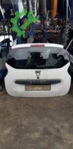 Dacia Lodgy Bagaj Kapağı Çıkma