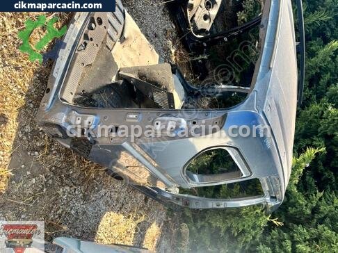 Dacia Logan Sağ Arka Çamurluk çıkma parça