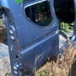 Dacia Logan Arka Çamurluk Çıkma