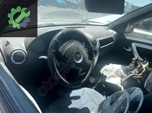 Dacia Sandero MP3 Çalar çıkma parça
