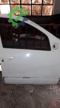 Dacia Sandero Sağ Ön Kapı çıkma parça