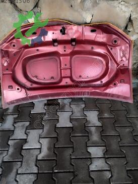 Dacia Sandero Kaput çıkma parça