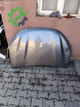Dacia Sandero Kaput çıkma parça