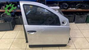 Çıkma Orijinal Sağ Ön Kapı Dacia Sandero