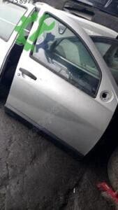 Dacia Sandero Orijinal Çıkma Sağ Ön Kapı