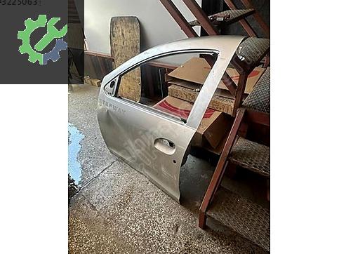 Dacia Sandero Sol Ön Kapı çıkma parça