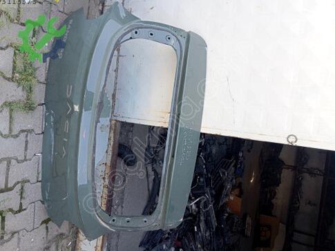 Dacia Sandero Bagaj Kapağı çıkma parça