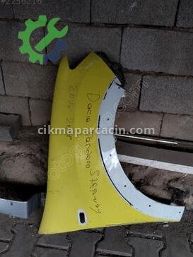 Dacia Sandero Sağ Ön Çamurluk çıkma parça