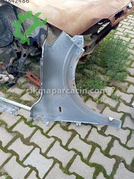Dacia Sandero Sol Ön Çamurluk çıkma parça