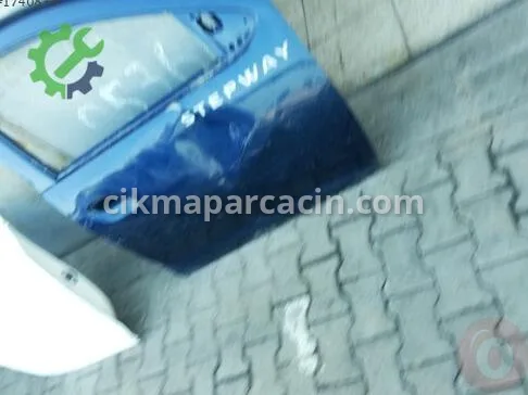 Dacia Sandero Sağ Ön Kapı çıkma parça