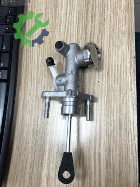 Hyundai i20 Debriyaj Üst Merkezi 41610-1J200 çıkma parça