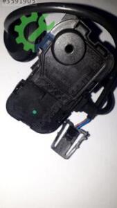 Depo Kapak Kilit Motoru Jetta Orjinal 5C6810773H 5C6810773E