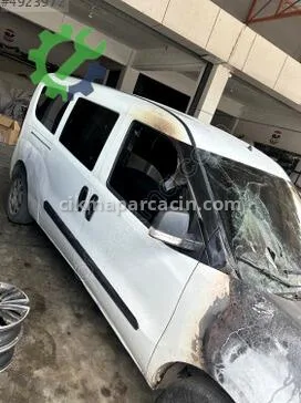 Fiat Doblo Sağ Ön Kapı Sacı çıkma parça