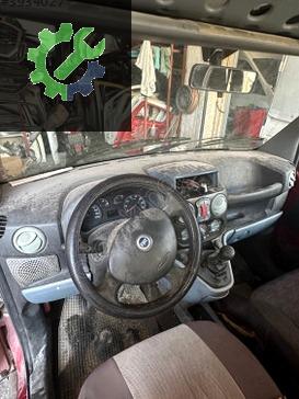 Fiat Doblo Göğüslük çıkma parça