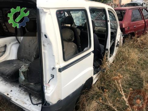 Fiat Doblo Sağ Arka Çamurluk çıkma parça