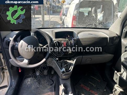 Fiat Doblo Torpido çıkma parça