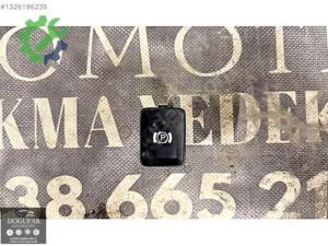 Volkswagen Passat El Freni Butonu 3C0927225B Çıkma