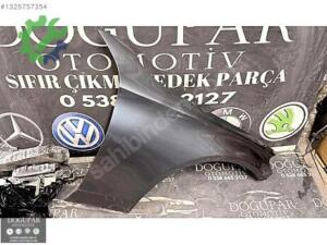 Mercedes-Benz C (W205) Sağ Ön Çamurluk A2058810201 Çıkma