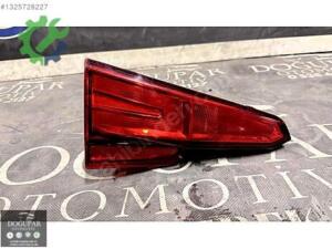 Audi A4 (B9) Orijinal Çıkma Sağ Arka Stop 8W5945075
