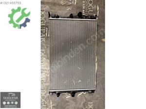 Çıkma Orijinal Radyatör Mercedes-Benz GLB (W247) A2475000203